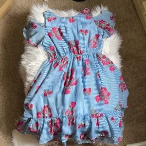 Girls floral dress (big girls 14) runs small